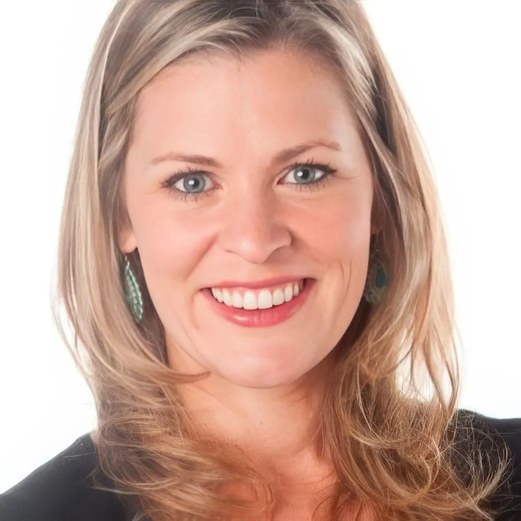 Nikki Hall Kloeppel